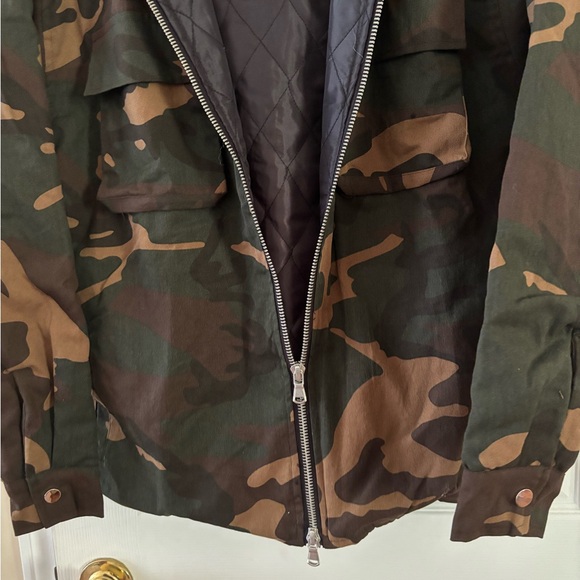 MNML Camouflage Hooded Zip Up Woodland Men’s Jacket Size Small BNWT - Picture 12 of 13